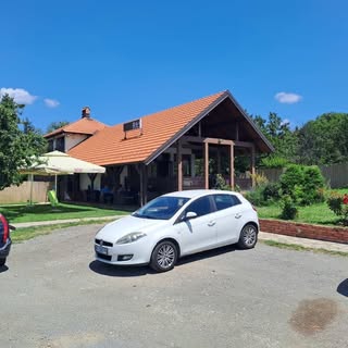 Restoran „Neka naše"
